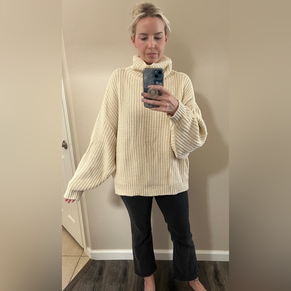 Free People oversized mockneck sweater - Picture 8 of 13